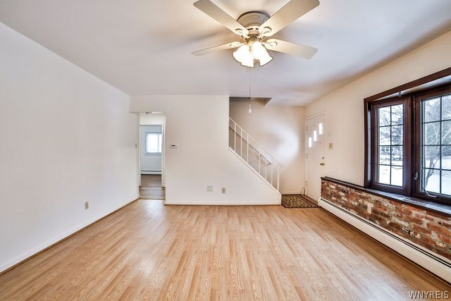 1079 Carter Drive, Grand Island, NY 14072