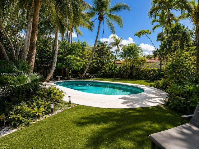 1329 Tyler St, Hollywood, FL 33019