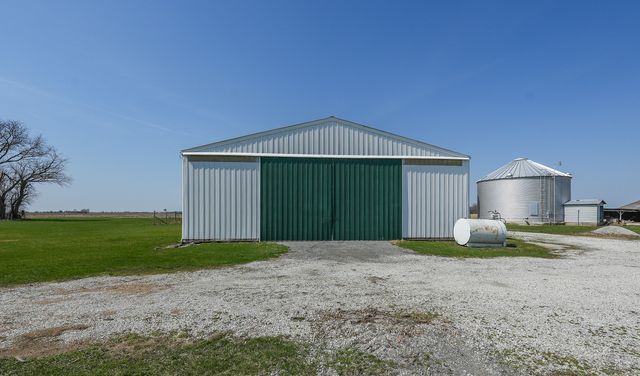 11526 N 3500w Road, Manteno, IL 60950