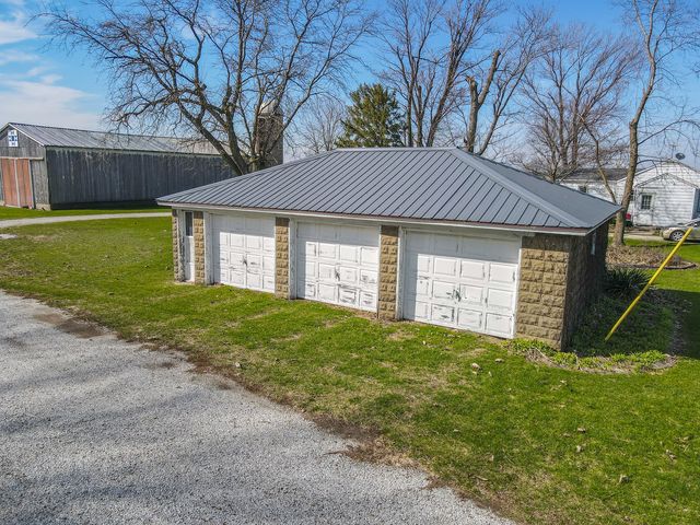 11526 N 3500w Road, Manteno, IL 60950