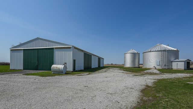 11526 N 3500w Road, Manteno, IL 60950