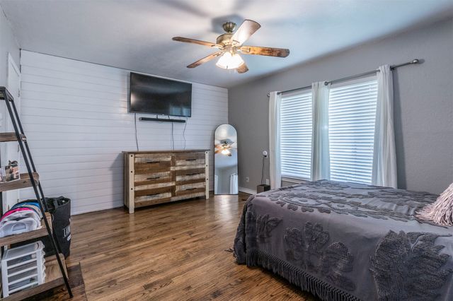 9207 Angora Street, Dallas, TX 75218