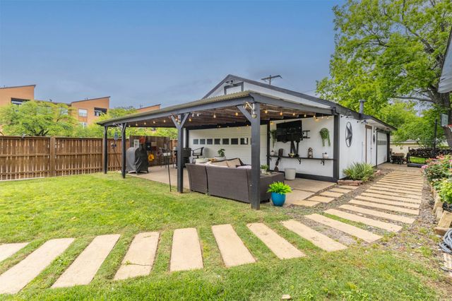 9207 Angora Street, Dallas, TX 75218