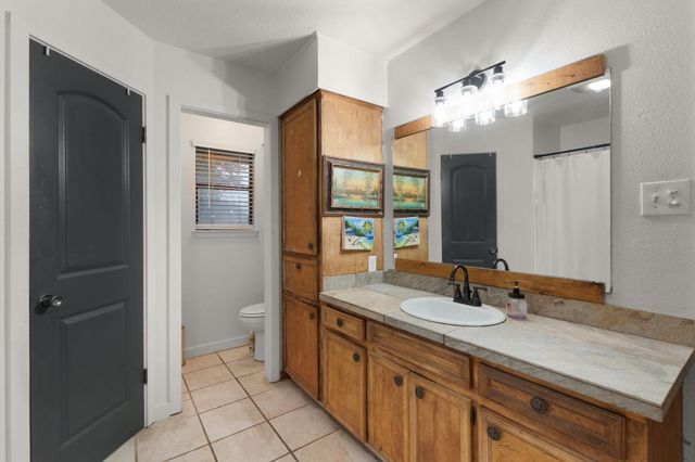 1501 Wofford DR, Burnet, TX 78611