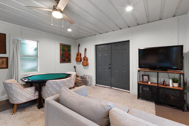 1501 Wofford DR, Burnet, TX 78611