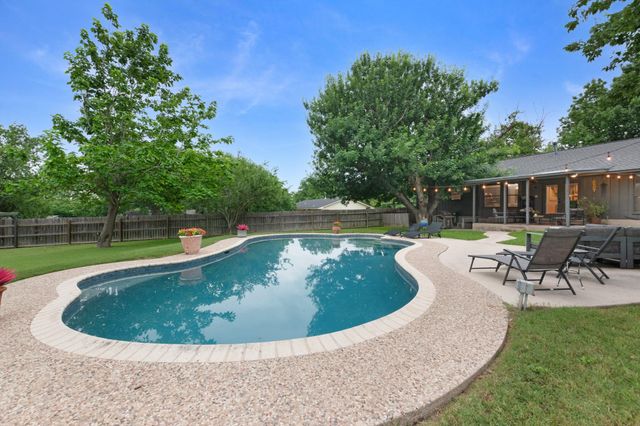 1501 Wofford DR, Burnet, TX 78611