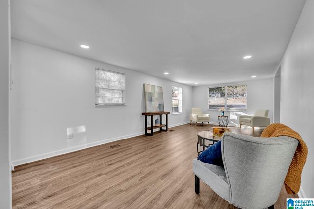 421 19TH TERRACE NE, Center Point, AL 35215