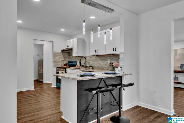 421 19TH TERRACE NE, Center Point, AL 35215