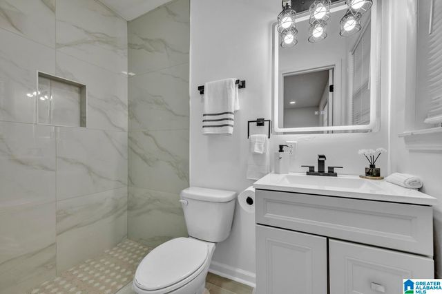 421 19TH TERRACE NE, Center Point, AL 35215