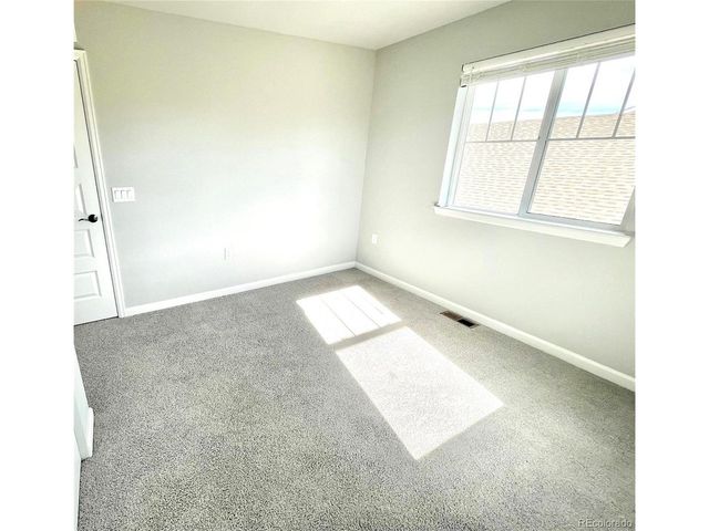 10848 Hayloft St, Parker, CO 80134