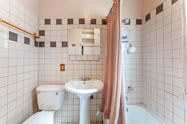 7149 S Wood Street, Chicago, IL 60636