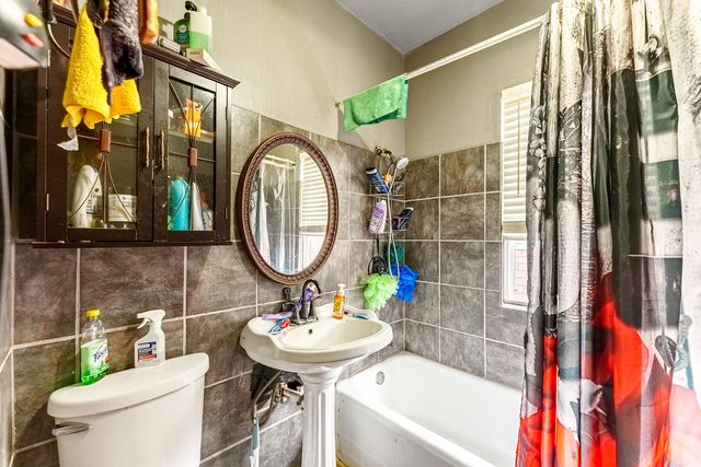 7149 S Wood Street, Chicago, IL 60636