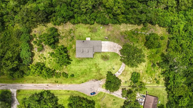 1011 County Road 678, Brazoria, TX 77422