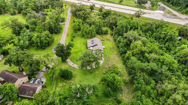 1011 County Road 678, Brazoria, TX 77422