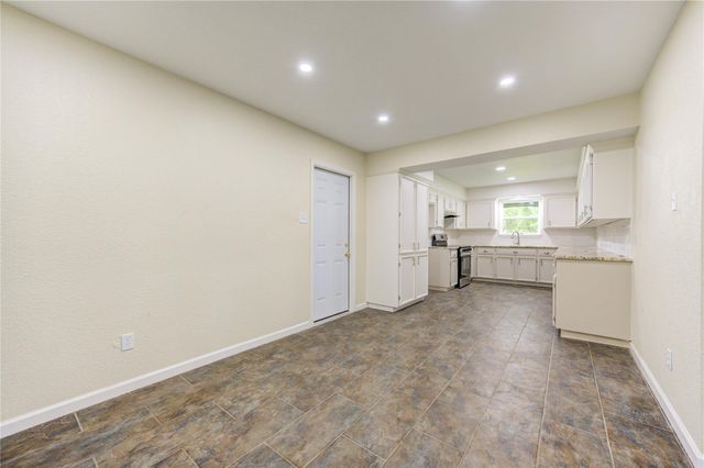 1011 County Road 678, Brazoria, TX 77422