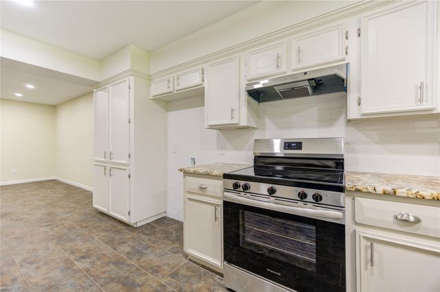 1011 County Road 678, Brazoria, TX 77422