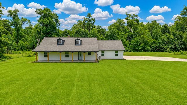 1011 County Road 678, Brazoria, TX 77422