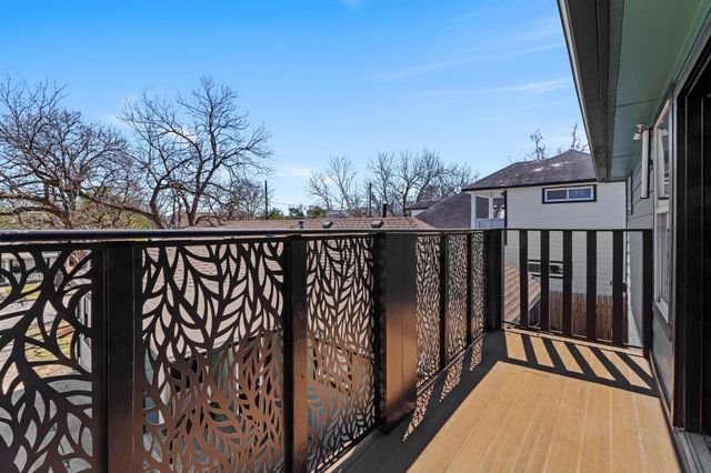 2702 S 2nd ST 1 & 2, Austin, TX 78704