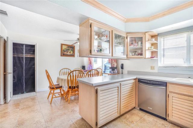 1645 La Paloma, Placentia, CA 92870