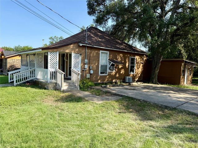 711 N Bishop ST, San Marcos, TX 78666