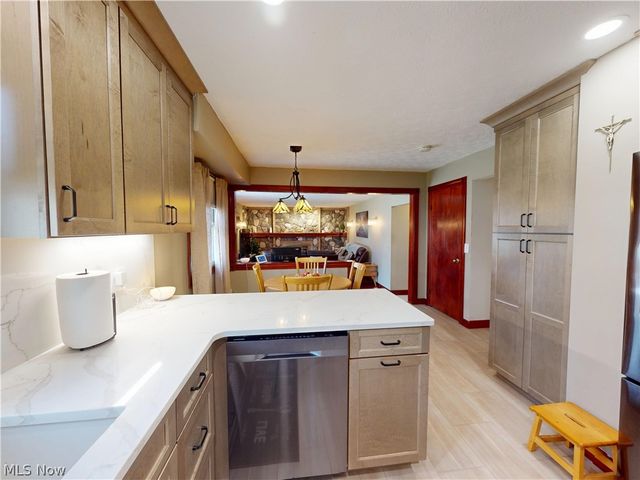 4418 Stary Drive, Parma, OH 44134