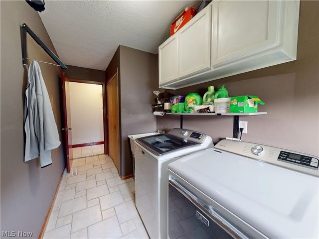 4418 Stary Drive, Parma, OH 44134