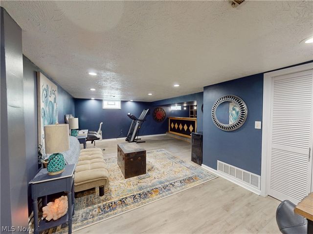 4418 Stary Drive, Parma, OH 44134