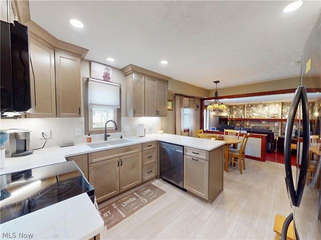 4418 Stary Drive, Parma, OH 44134