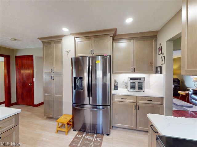 4418 Stary Drive, Parma, OH 44134