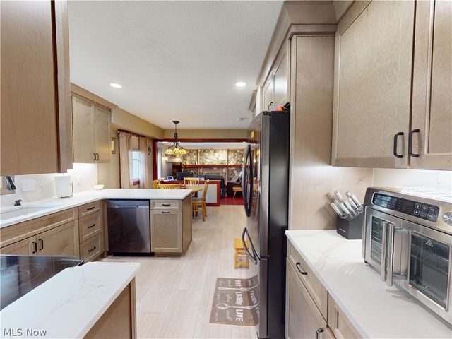 4418 Stary Drive, Parma, OH 44134