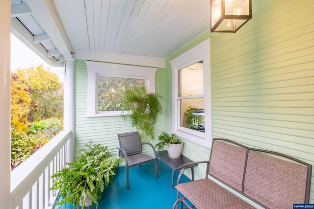 236 Walker Ln NW, Albany, OR 97321