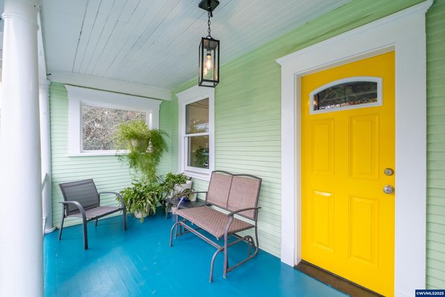 236 Walker Ln NW, Albany, OR 97321