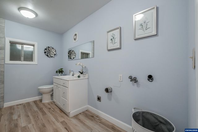 236 Walker Ln NW, Albany, OR 97321