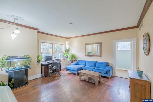 236 Walker Ln NW, Albany, OR 97321