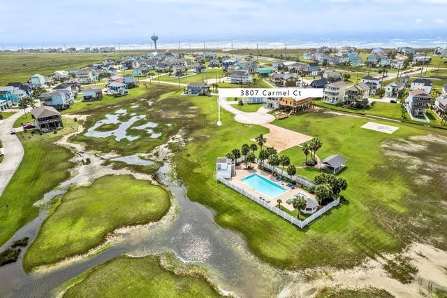 3807 Carmel Court, Galveston, TX 77554