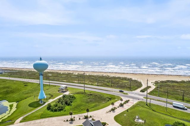 3807 Carmel Court, Galveston, TX 77554