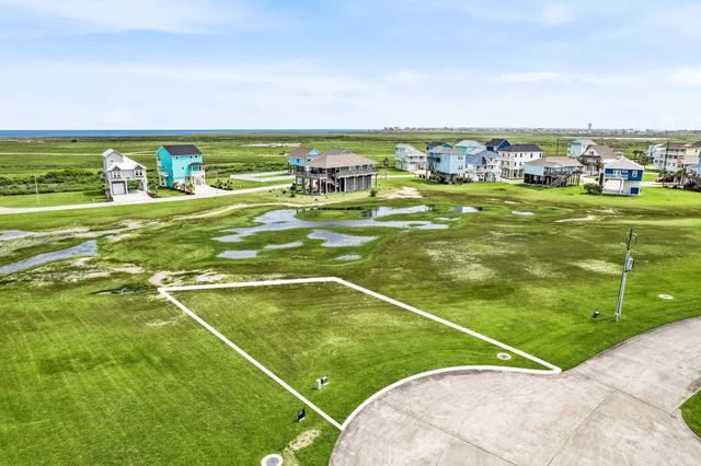 3807 Carmel Court, Galveston, TX 77554