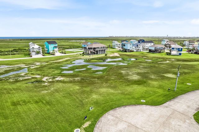 3807 Carmel Court, Galveston, TX 77554