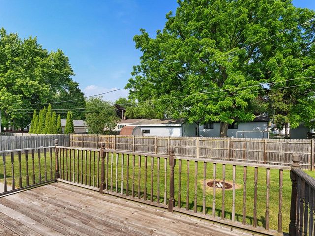 1445 Daisy DRIVE, Manitowoc, WI 54220