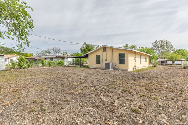 7802 RIMFIRE DR, San Antonio, TX 78227