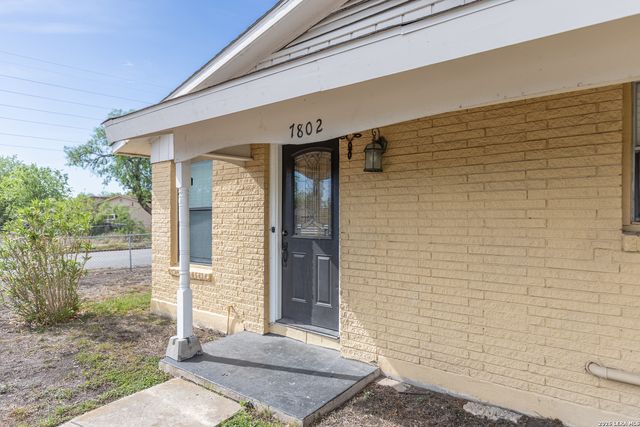 7802 RIMFIRE DR, San Antonio, TX 78227