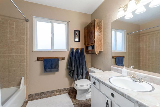 4787 S QUAILBROOK DR, Taylorsville, UT 84129