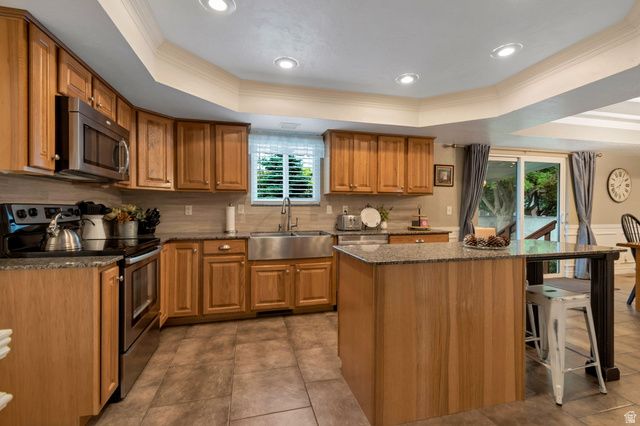 4787 S QUAILBROOK DR, Taylorsville, UT 84129