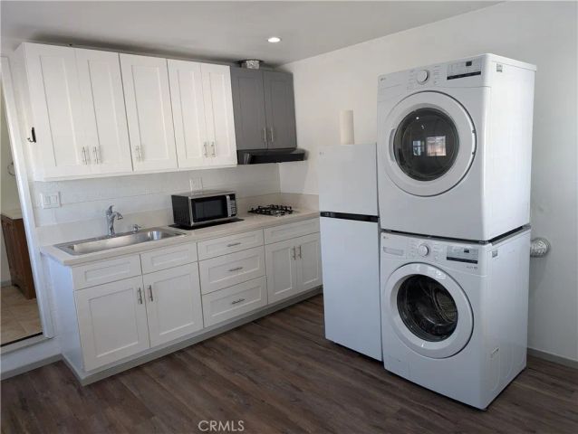 742 N Sparks Street, Burbank, CA 91506