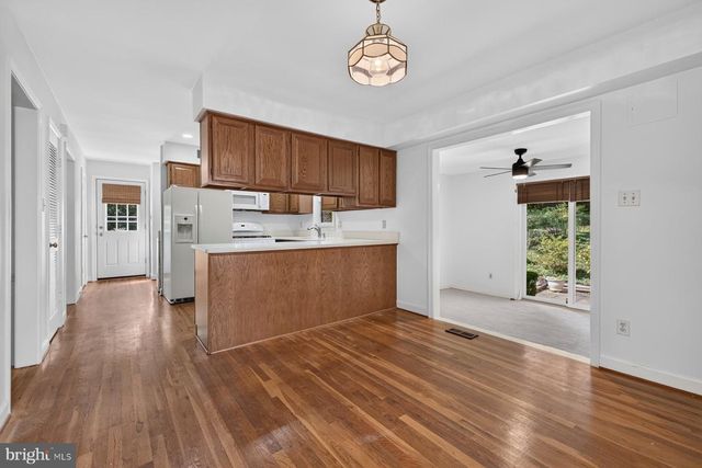 2813 BEECHBANK RD, Silver Spring, MD 20910