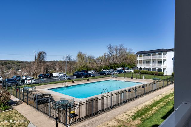5709 Lyons View Pike 1307, Knoxville, TN 37919