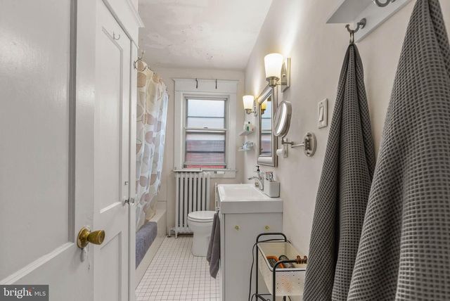 232 CHESTNUT ST, Audubon, NJ 08106