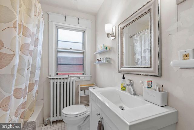 232 CHESTNUT ST, Audubon, NJ 08106