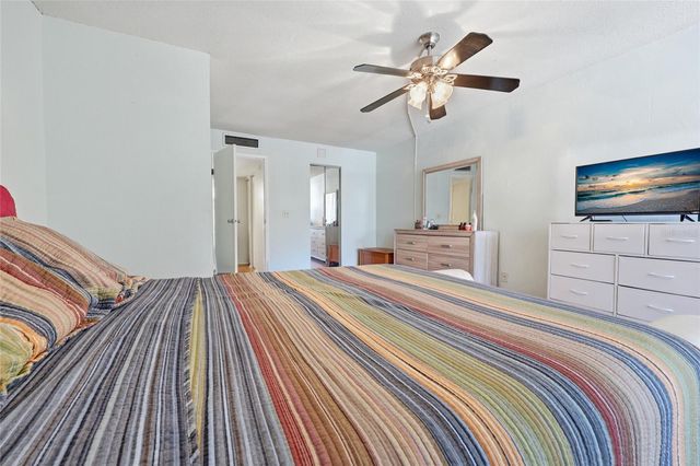 603 SW 75TH STREET 104, Gainesville, FL 32607