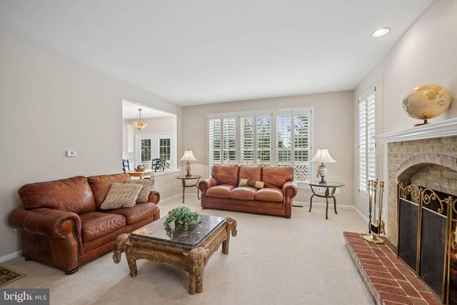 11 BROOK HILL CT, Cockeysville, MD 21030